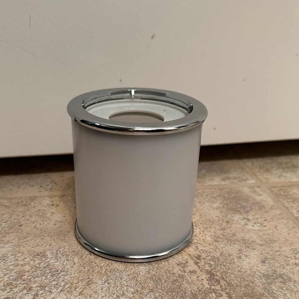 Silver and White Dixie Cup Holder